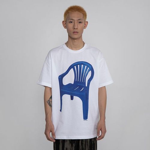 CONP Plastic Chair 티셔츠 (화이트)